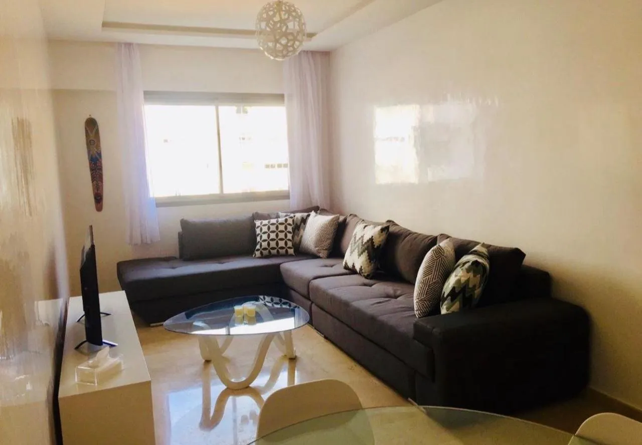 Bel appartement bien équipé à louer à Bourgone - الدار البيضاء