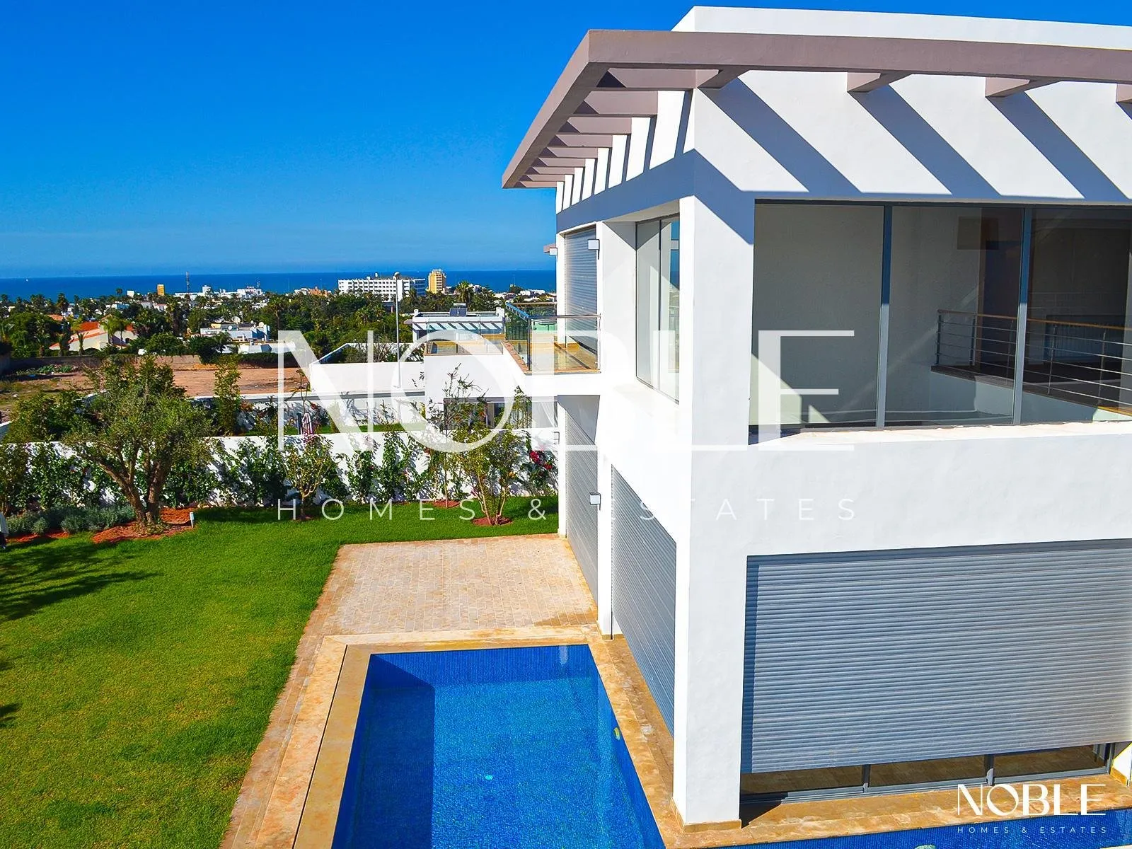 Villa Contemporaine à Louer – Anfa Supérieur - الدار البيضاء