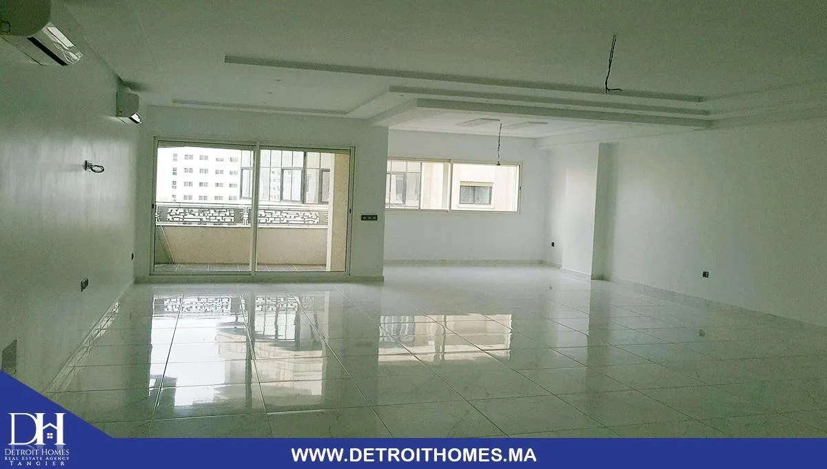 Appartement vide à louer - طنجة