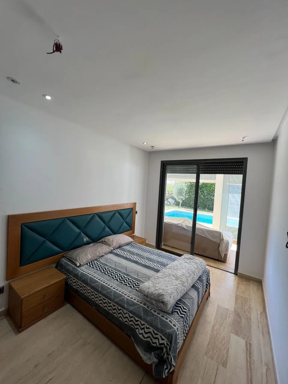 Un bel Appartement avec piscine meublé ou vide - الدار البيضاء (2)