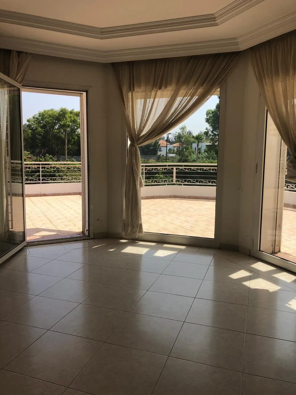 villa unique aux ambassadeurs - الرباط (4)