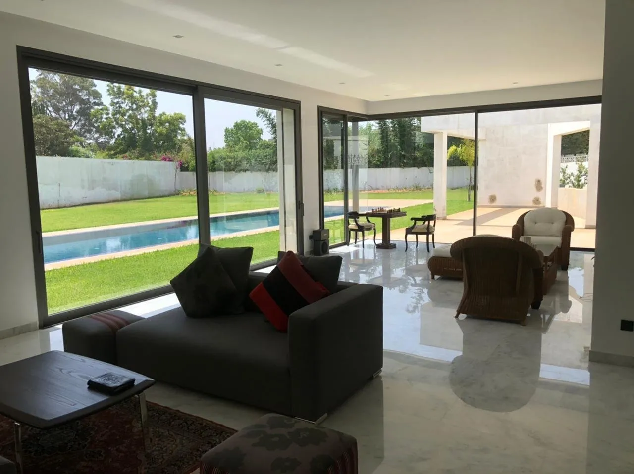 tres jolie villa neuve construit sur 3 niveaux - الرباط
