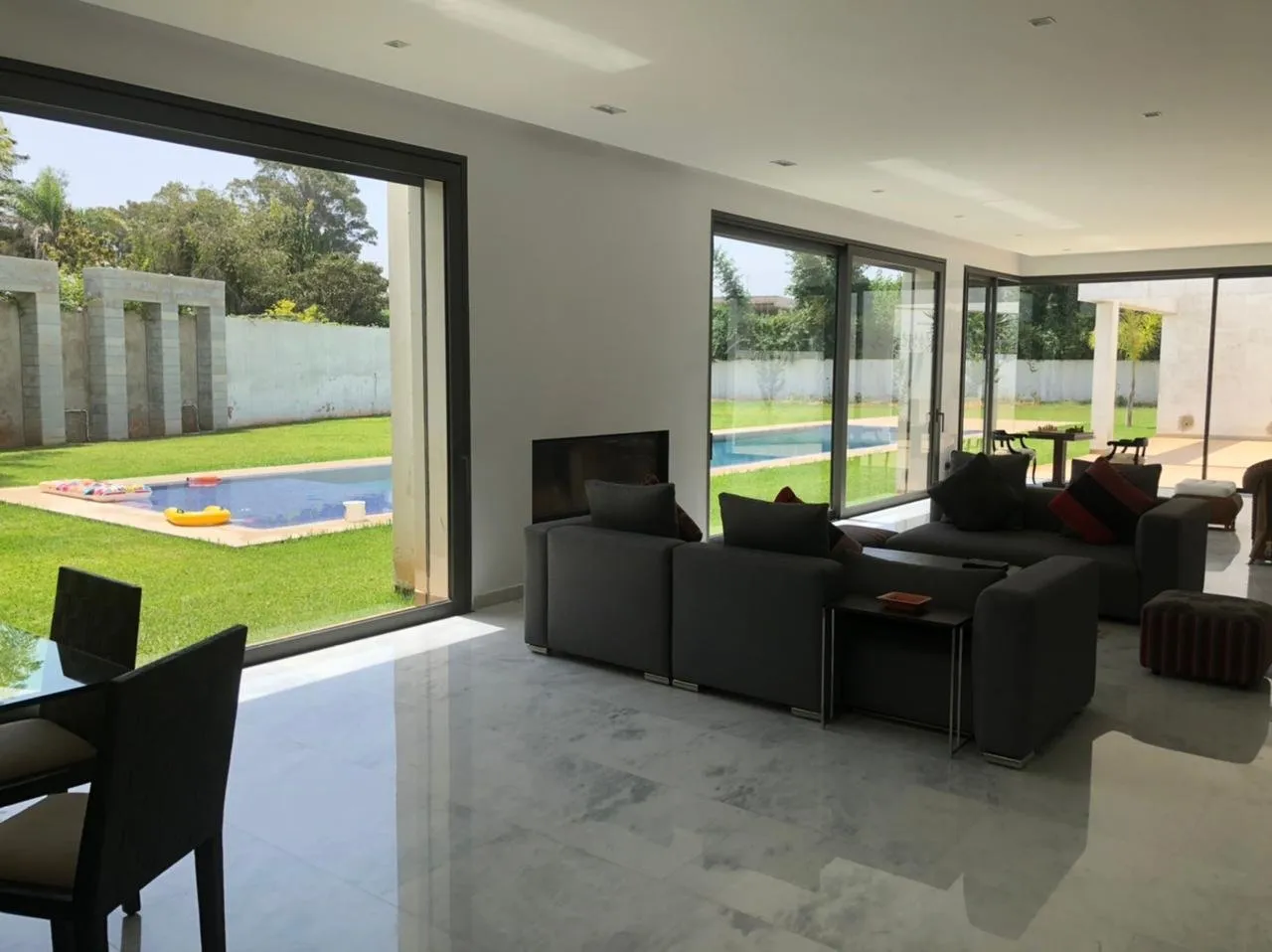 tres jolie villa neuve construit sur 3 niveaux - الرباط (2)