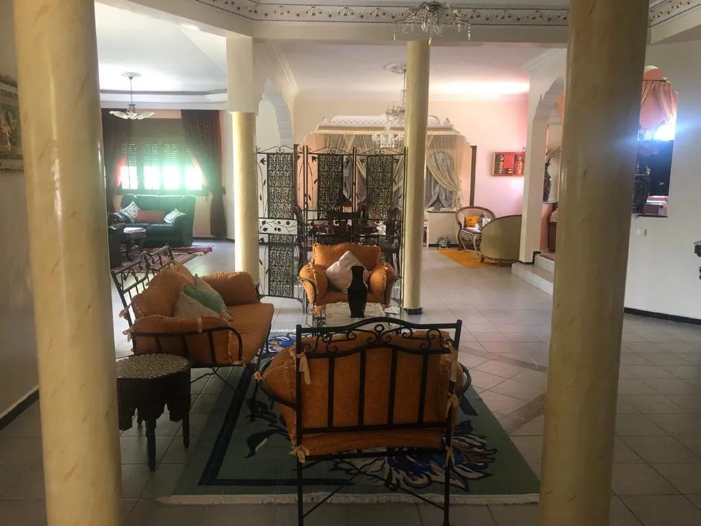 jolie villa à souissi sur 2 niveaux - الرباط (2)