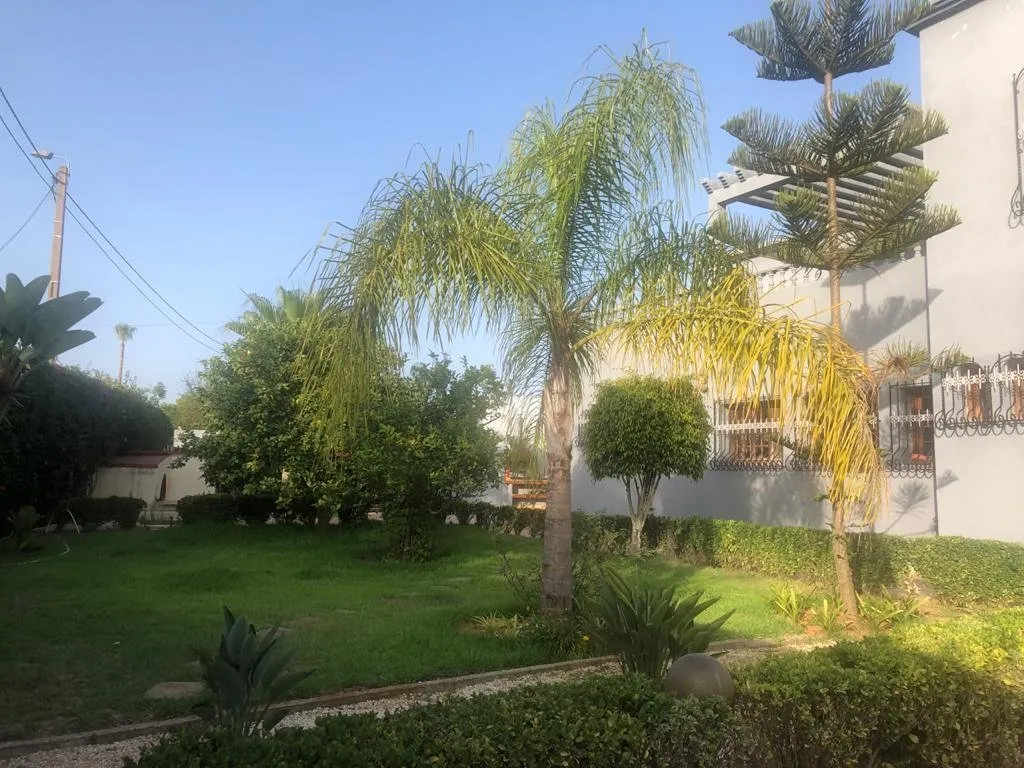 jolie villa à souissi sur 2 niveaux - الرباط (4)