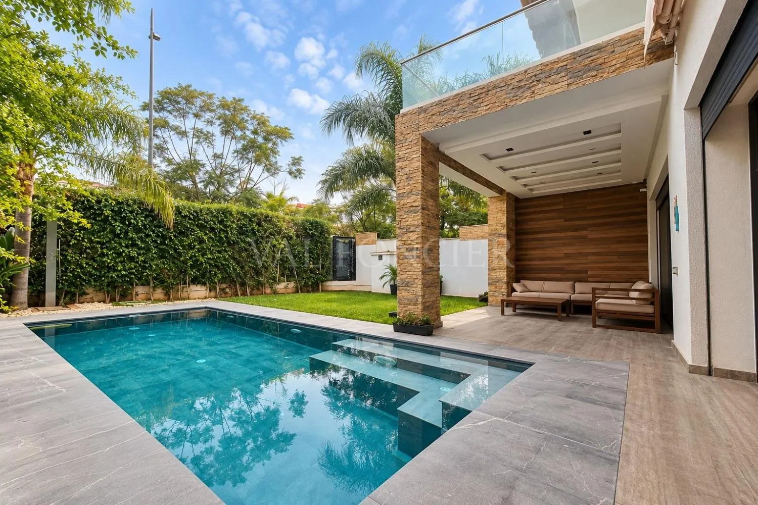 Location Villa 360m2 4 chambres avec piscine Palmeraie Golf Resort, Bouskoura - الدار البيضاء (2)