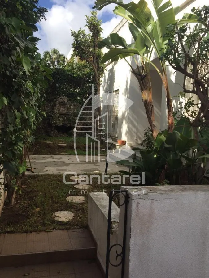 VILLA  À VENDRE IBNOU SINA - الدار البيضاء