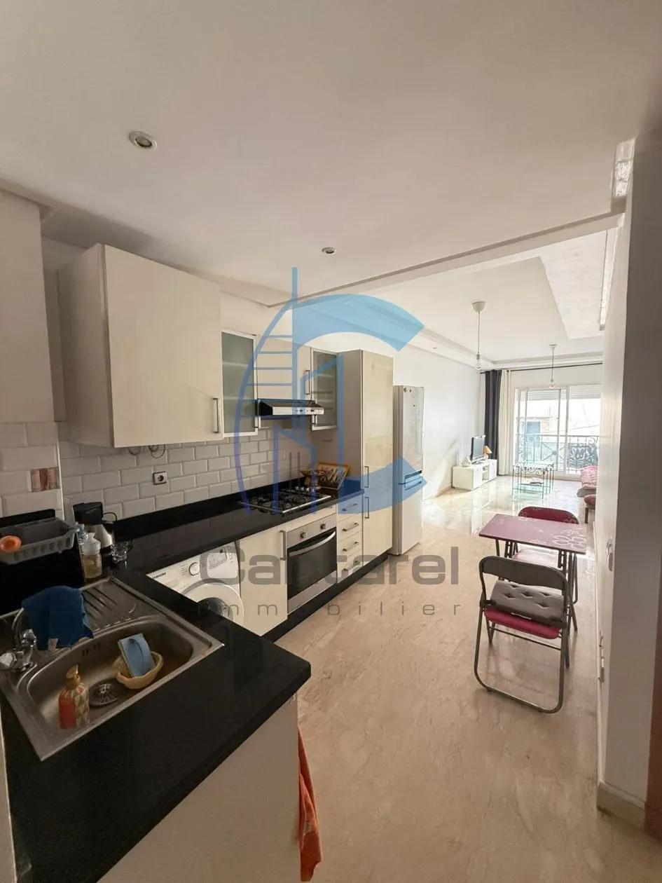 STUDIO À VENDRE -CENTRE- VILLE - الدار البيضاء (2)