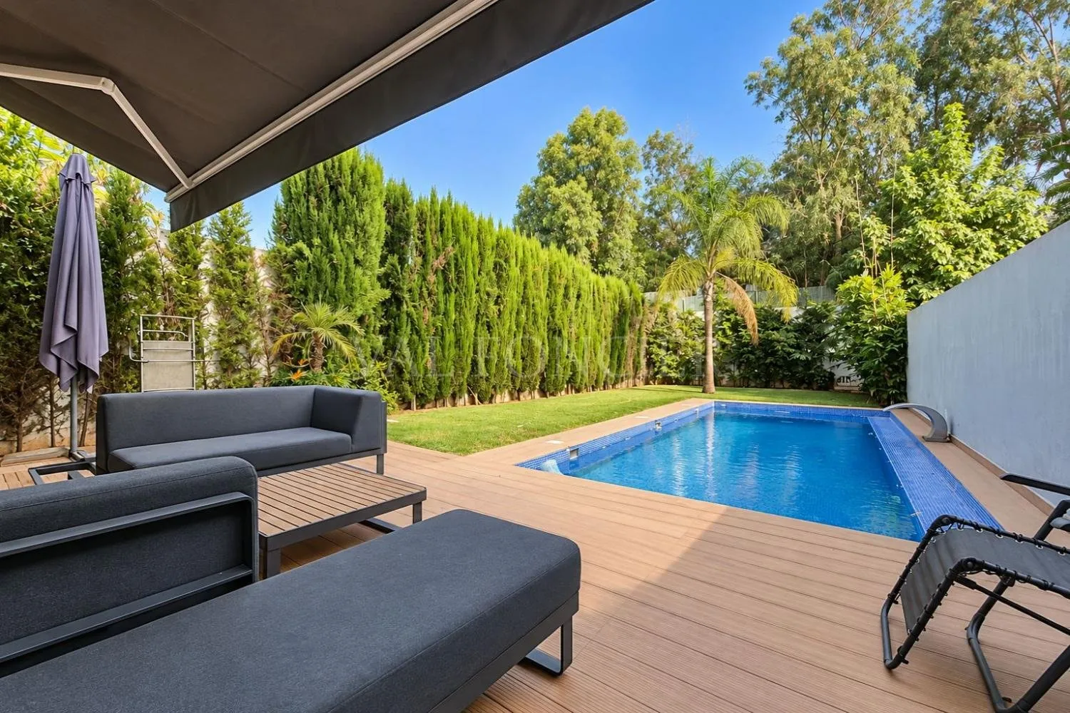 Vente Villa 360m2 3chambres avec piscine Bouskoura, Casablanca - الدار البيضاء