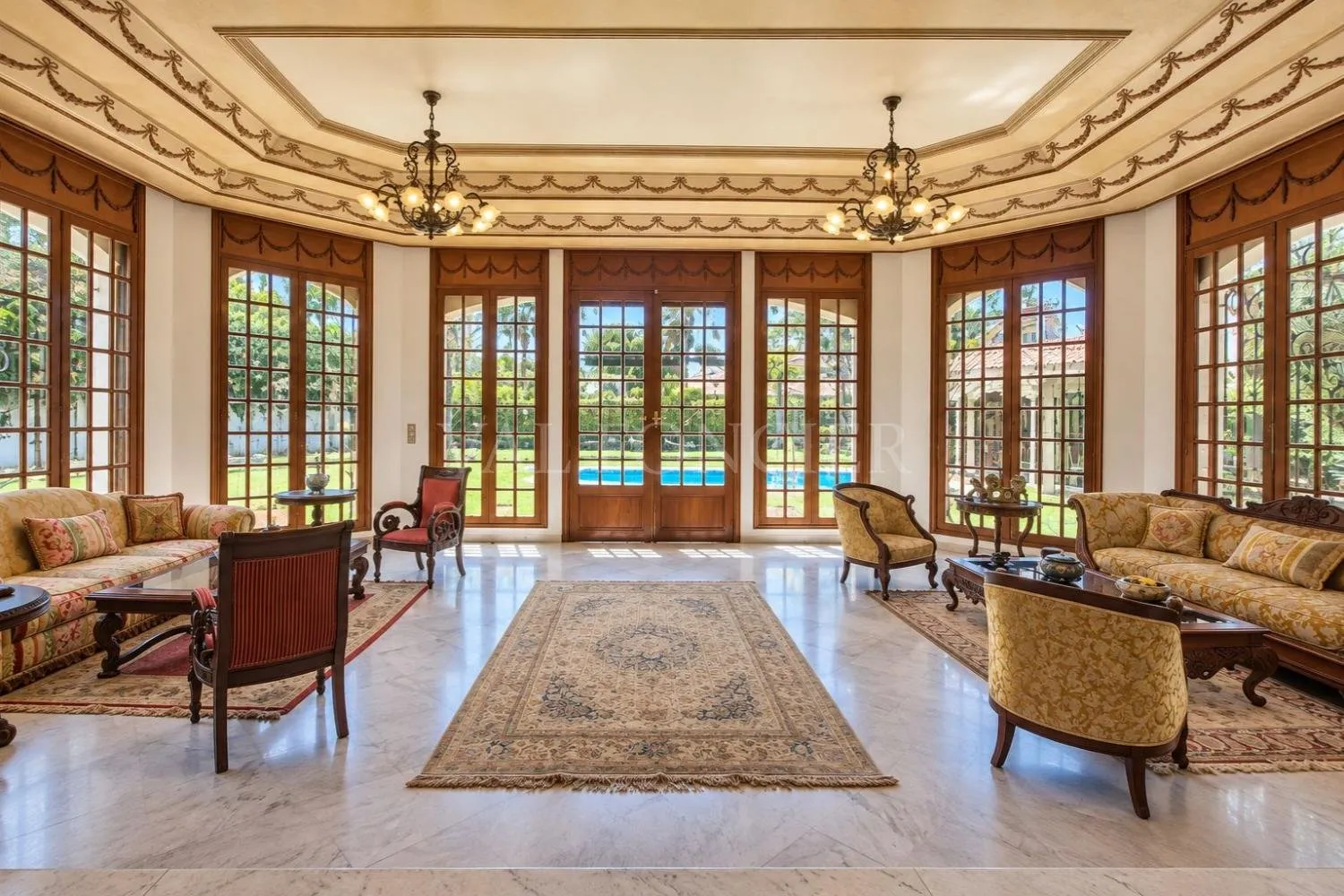 Vente Villa traditionnelle 5chambres avec piscine Californie, Casablanca - الدار البيضاء