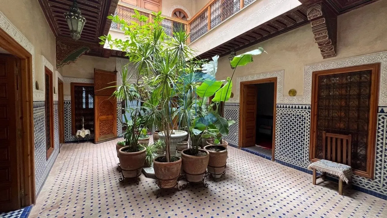 RIAD TRADITIONNEL 5 CHAMBRES POSSIBILITÉ 7 TITRÉ À VENDRE - DERB DABACHI - مراكش