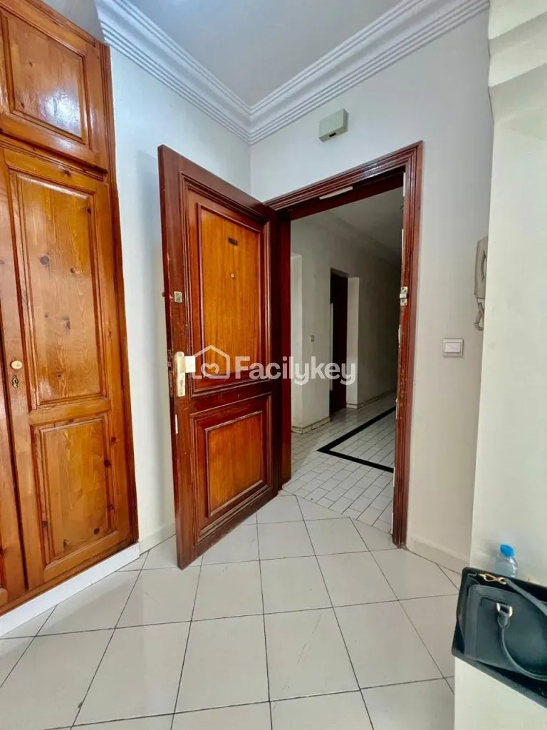 Appartement de 106 m² à Casablanca - الدار البيضاء (2)