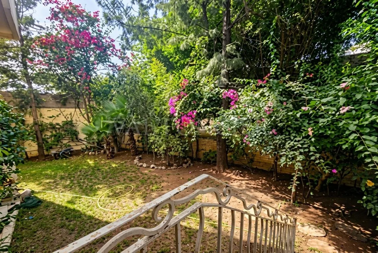 Vente Spacieux duplex 440m2 4chambres avec grand jardin Californie, Casablanca - الدار البيضاء (4)