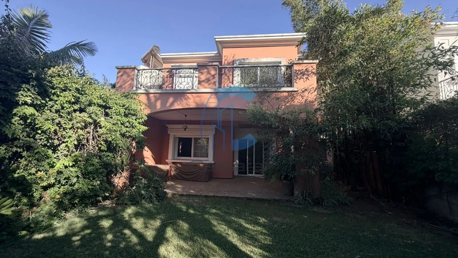Villa à vendre – Route d’Azemmour | Résidence sécurisée - الدار البيضاء