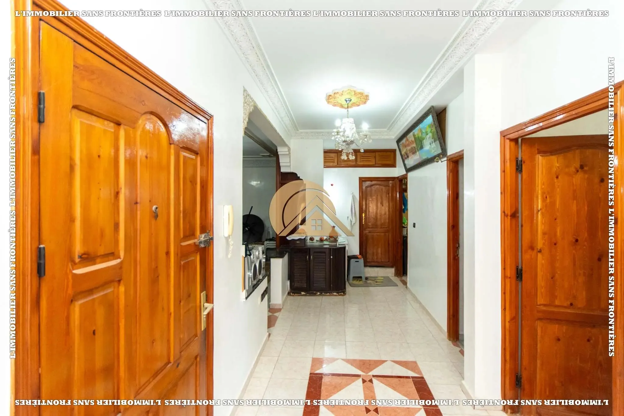 Appartement de 166 m² à Berrechid – 3 salons marocains, 2 chambres, balcon et 3 façades - برشيد (4)