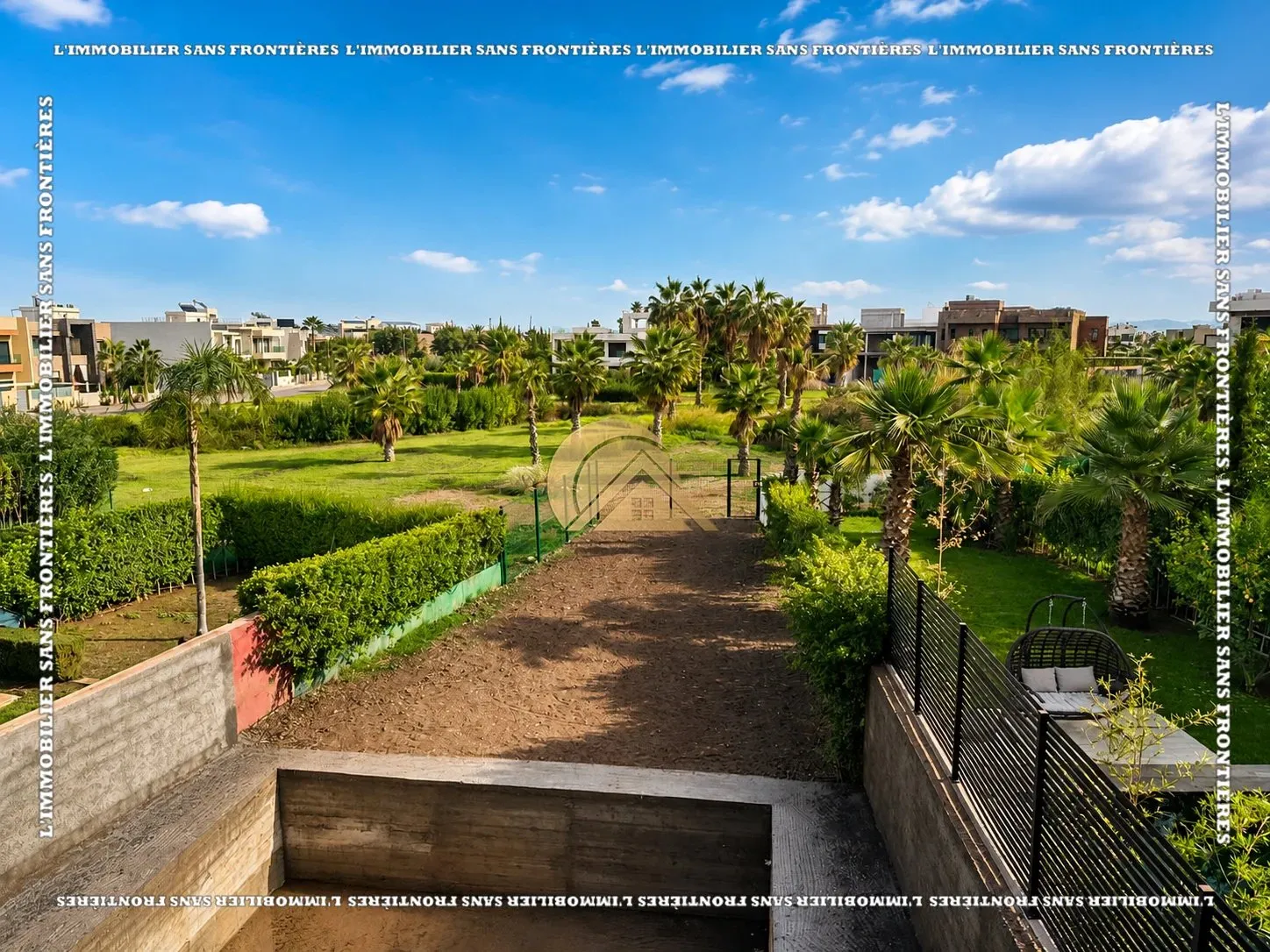 Villa semi-finie à vendre au Golf Argane – Terrain de 386 m², 3 chambres avec dressing, piscine et jardin - مراكش (2)