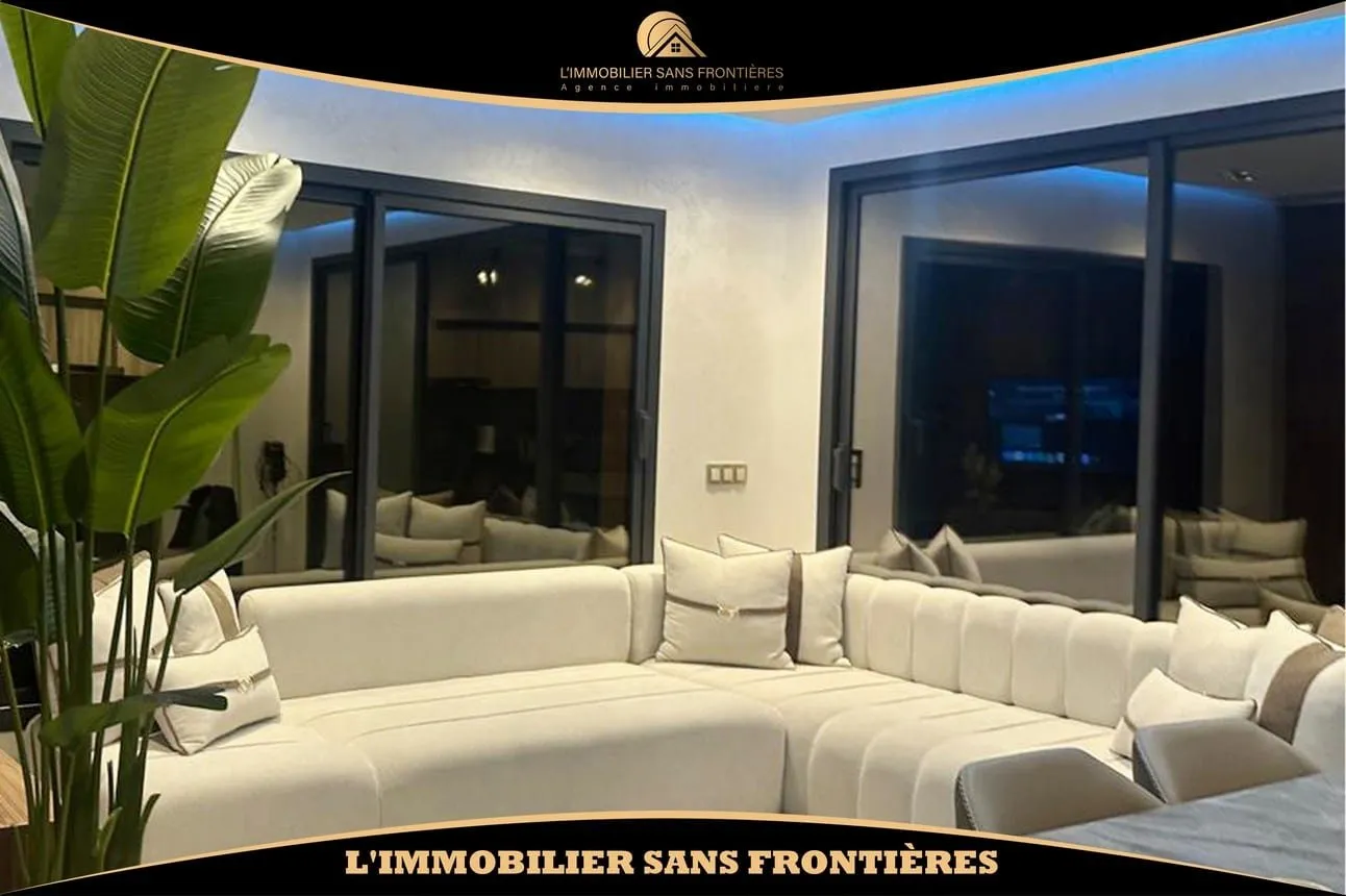 Villa vide à vendre – Targa (401 m² terrain / env. 520 m² hab. + piscine intérieure) - مراكش