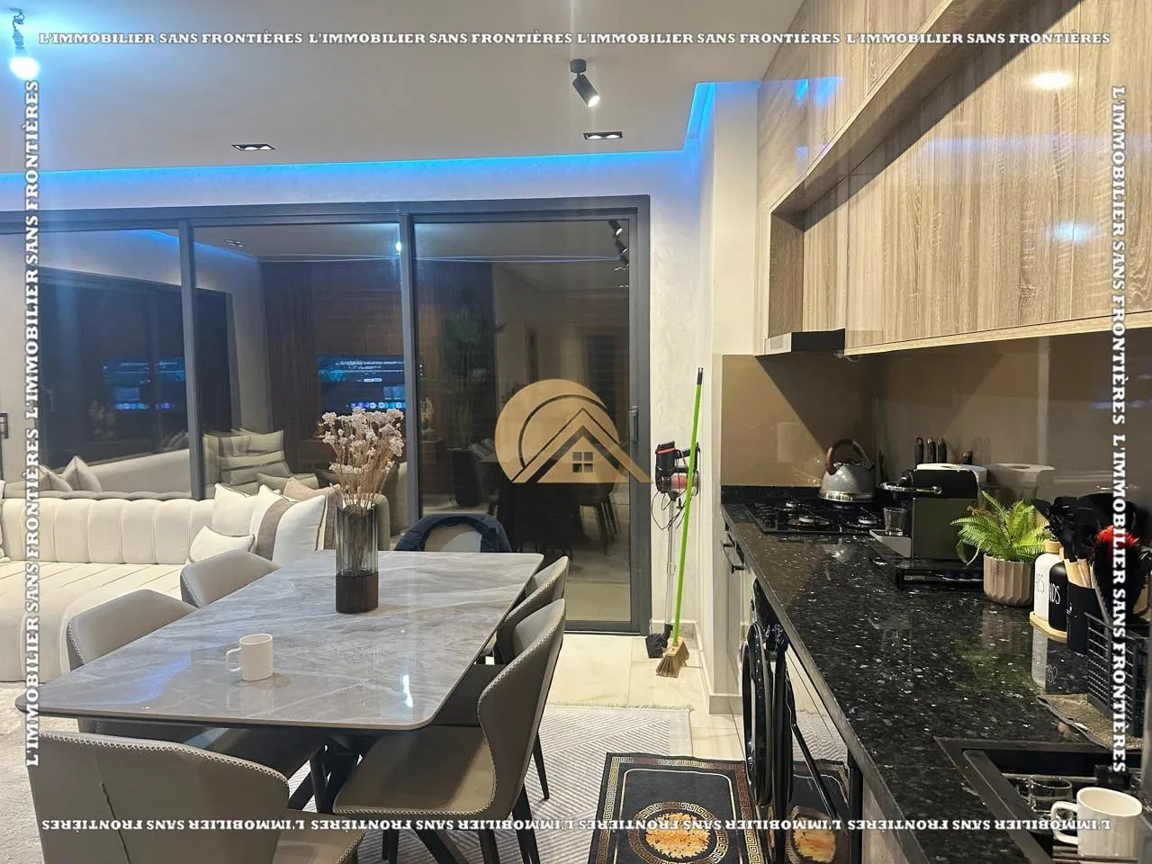 Villa vide à vendre – Targa (401 m² terrain / env. 520 m² hab. + piscine intérieure) - مراكش (2)