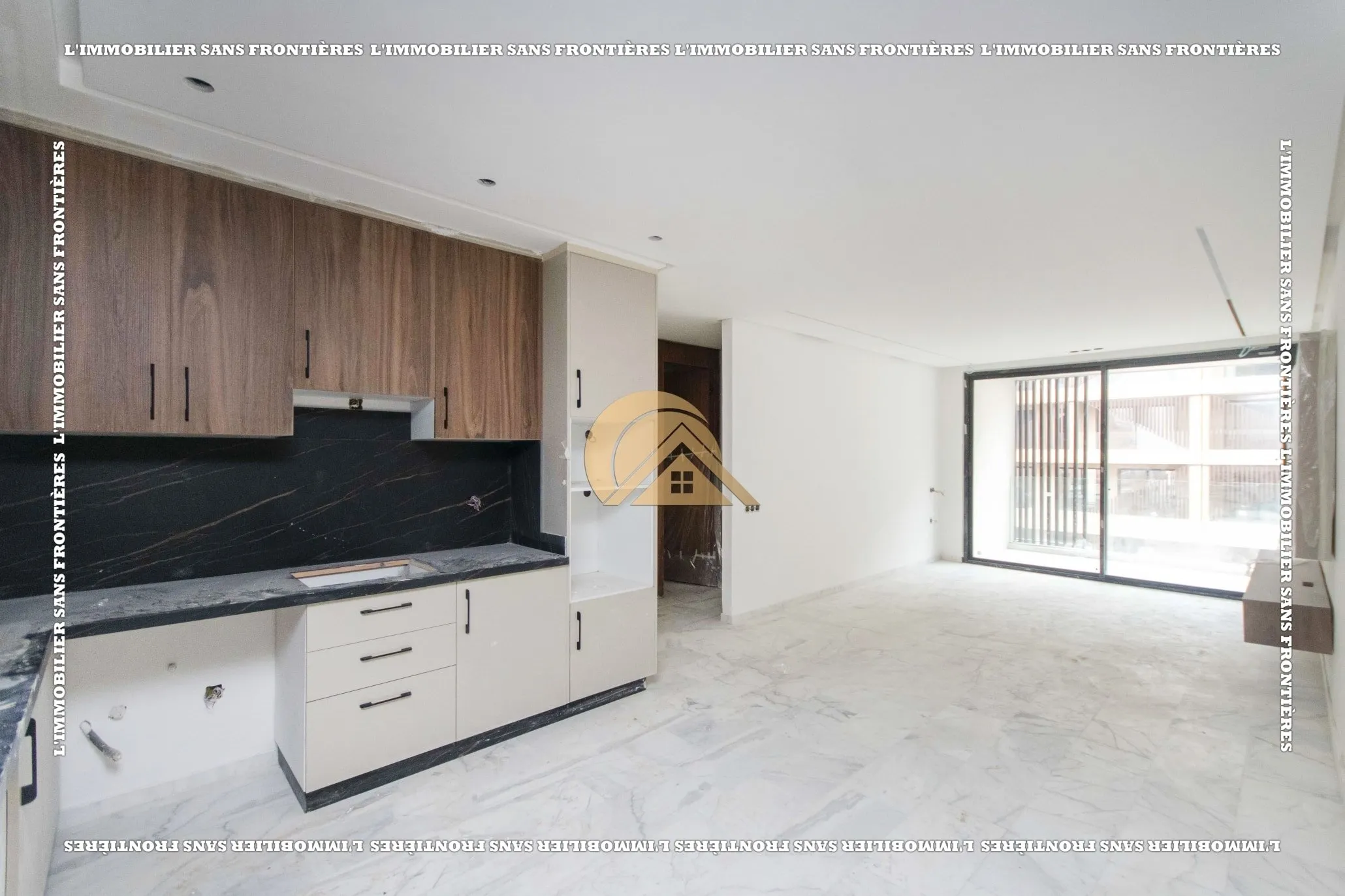Appartement à vendre à Route de Casa, Marrakech — Sol en marbre — 83 m² - مراكش (2)