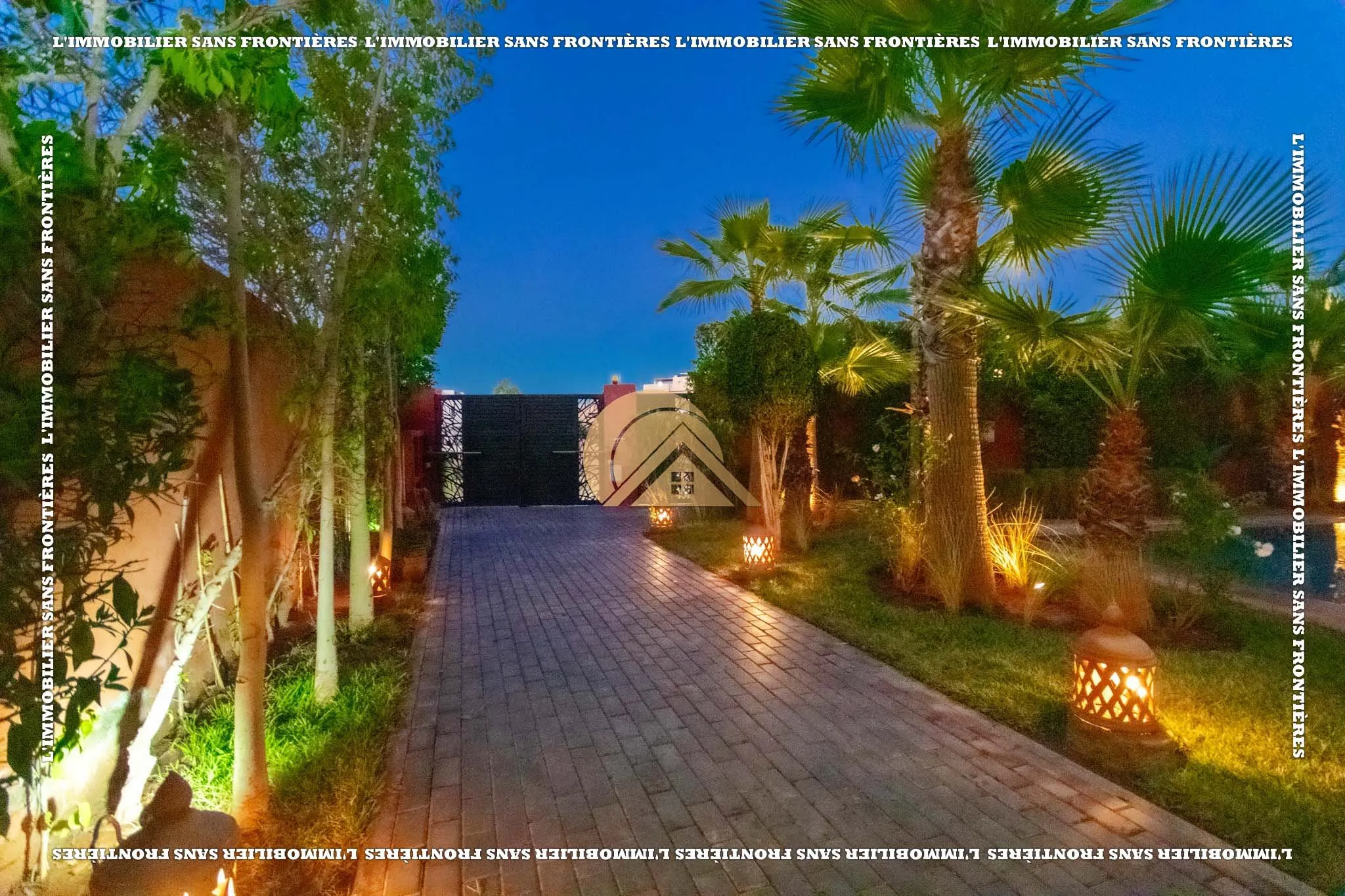Villa meublée à vendre à Route de Casablanca, 586 m², Marrakech - مراكش (2)