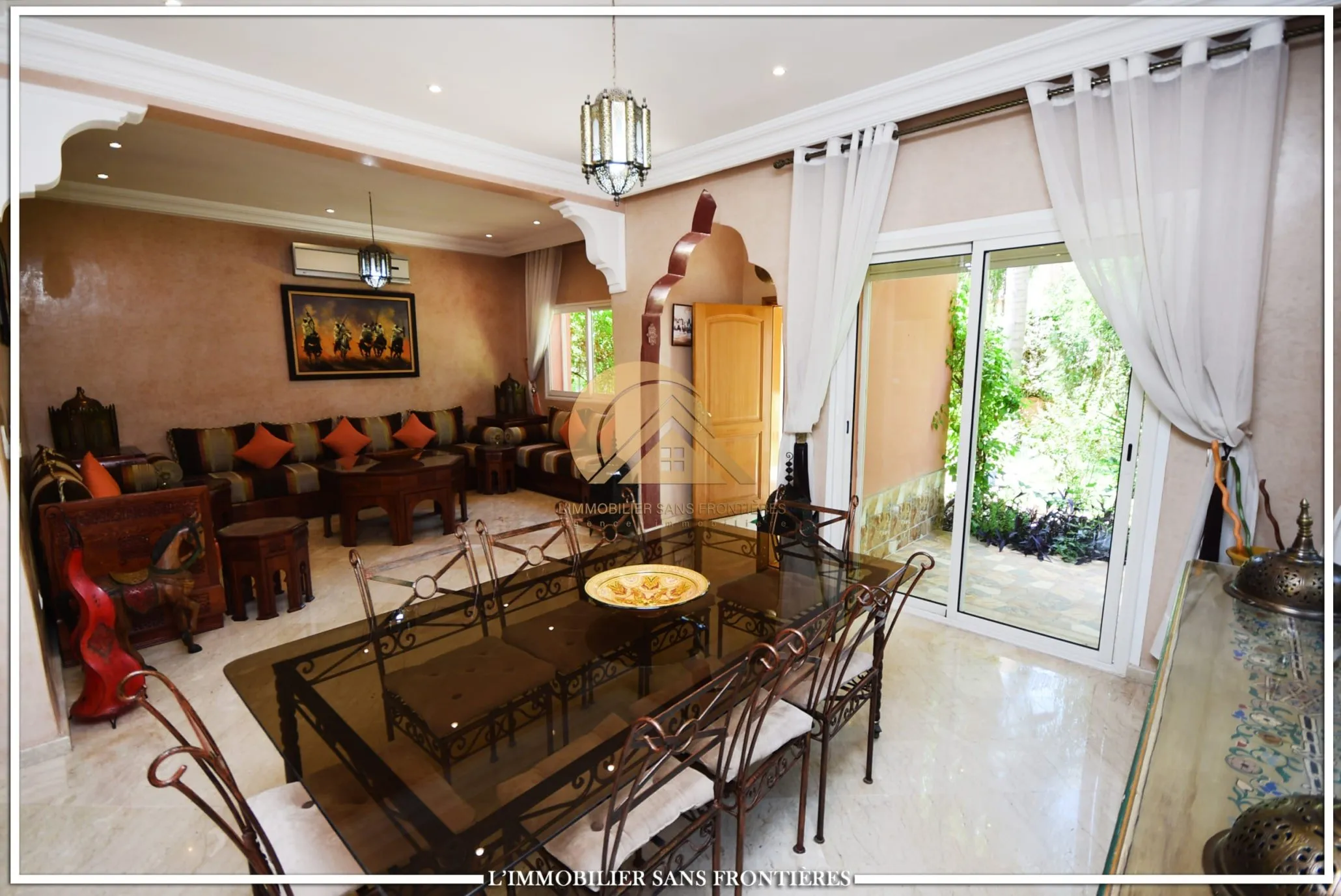 Villa à vendre à Targa, Marrakech — piscine collective — 336m² - مراكش (4)