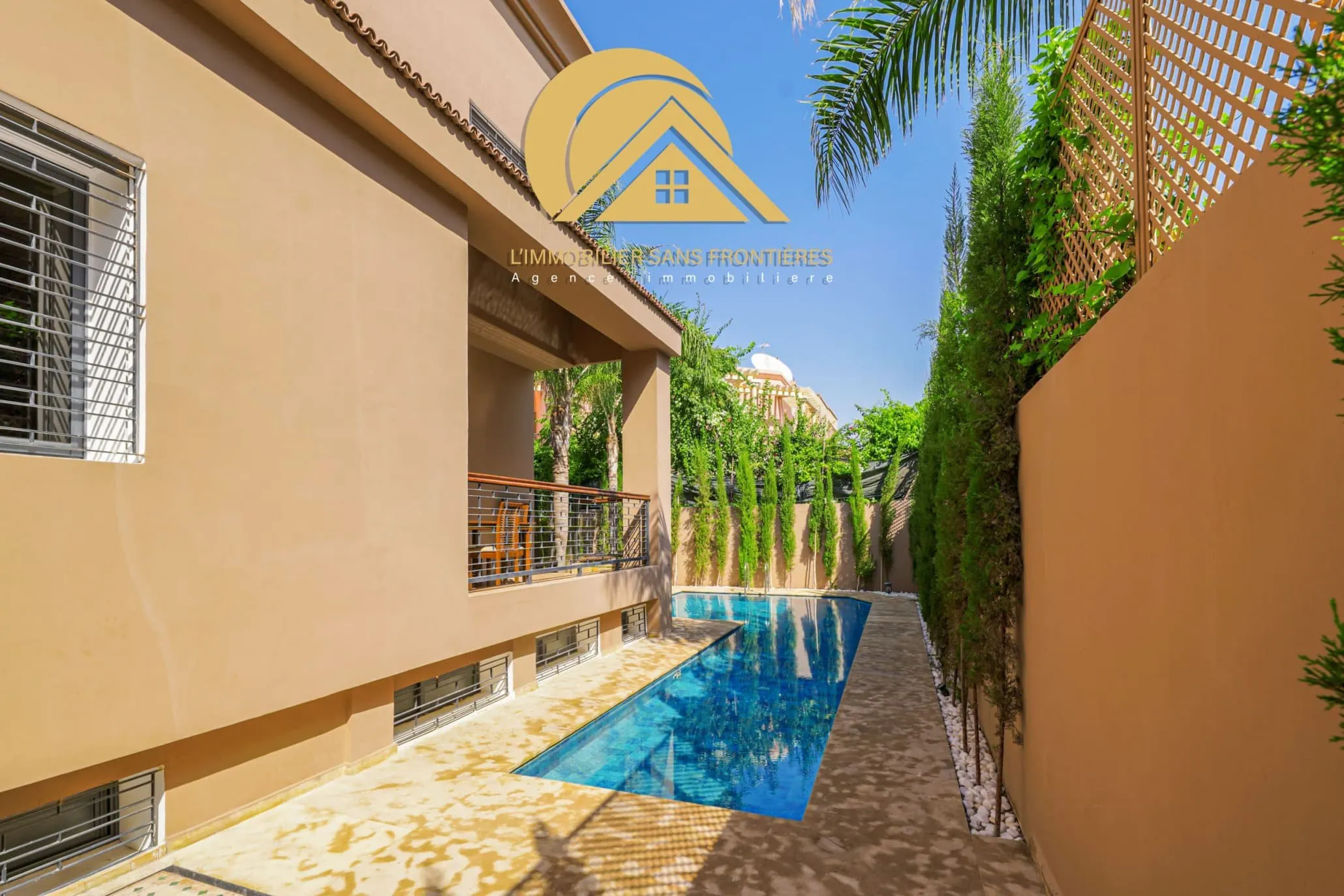 Villa vide à Targa, piscine privée + jardin privé, Marrakech : à vendre - مراكش (2)