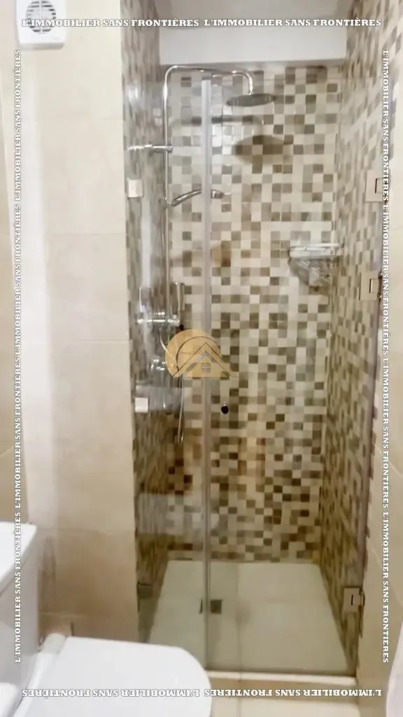 Appartement meublé de 55 m² – 1 chambre, terrasse, vue piscine et parking titré en sous-sol - مراكش (4)