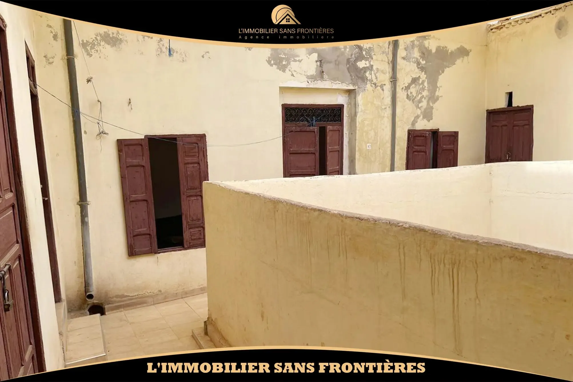 Riad de 165 m² à vendre à la Kasbah – 3 chambres, terrasse et proximité du Palais Royal - مراكش