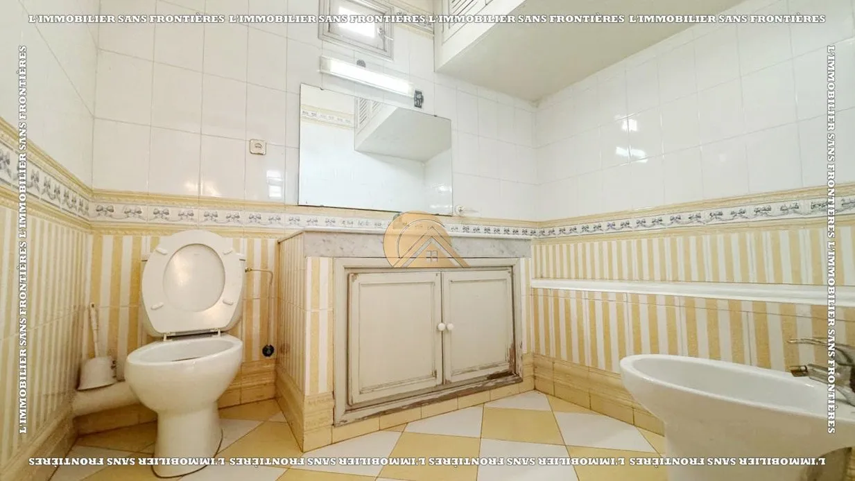Duplex vide à vendre — Ascenseur – Maârif, Casablanca - الدار البيضاء (3)