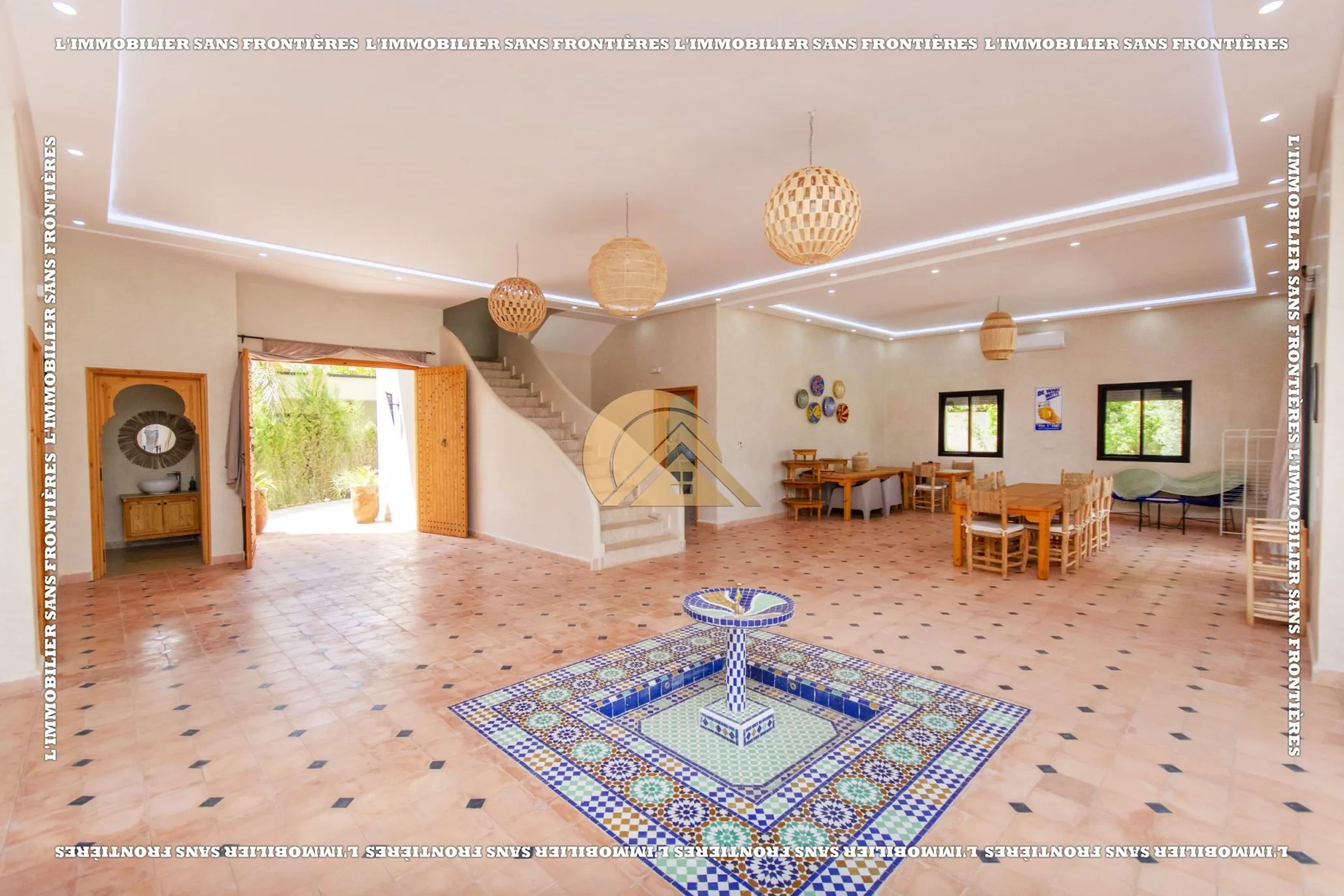Villa à vendre à Route de Fès km 16, Marrakech — Piscine — 500 m² - مراكش (4)