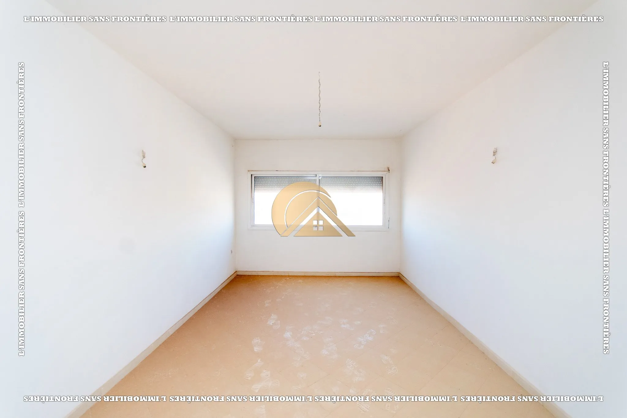 Appartement vide à vendre — Parking – Azzouzia, Marrakech - مراكش (2)