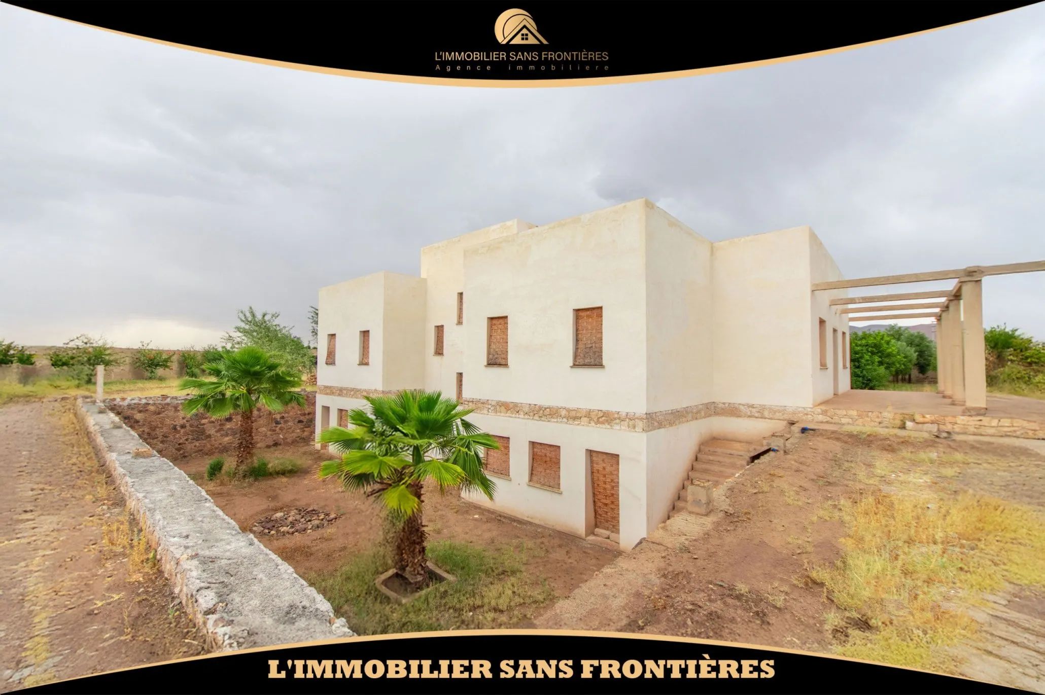 Villa à vendre à Route d’Amizmiz km 40, Marrakech — 2 piscines — 260 m² - مراكش