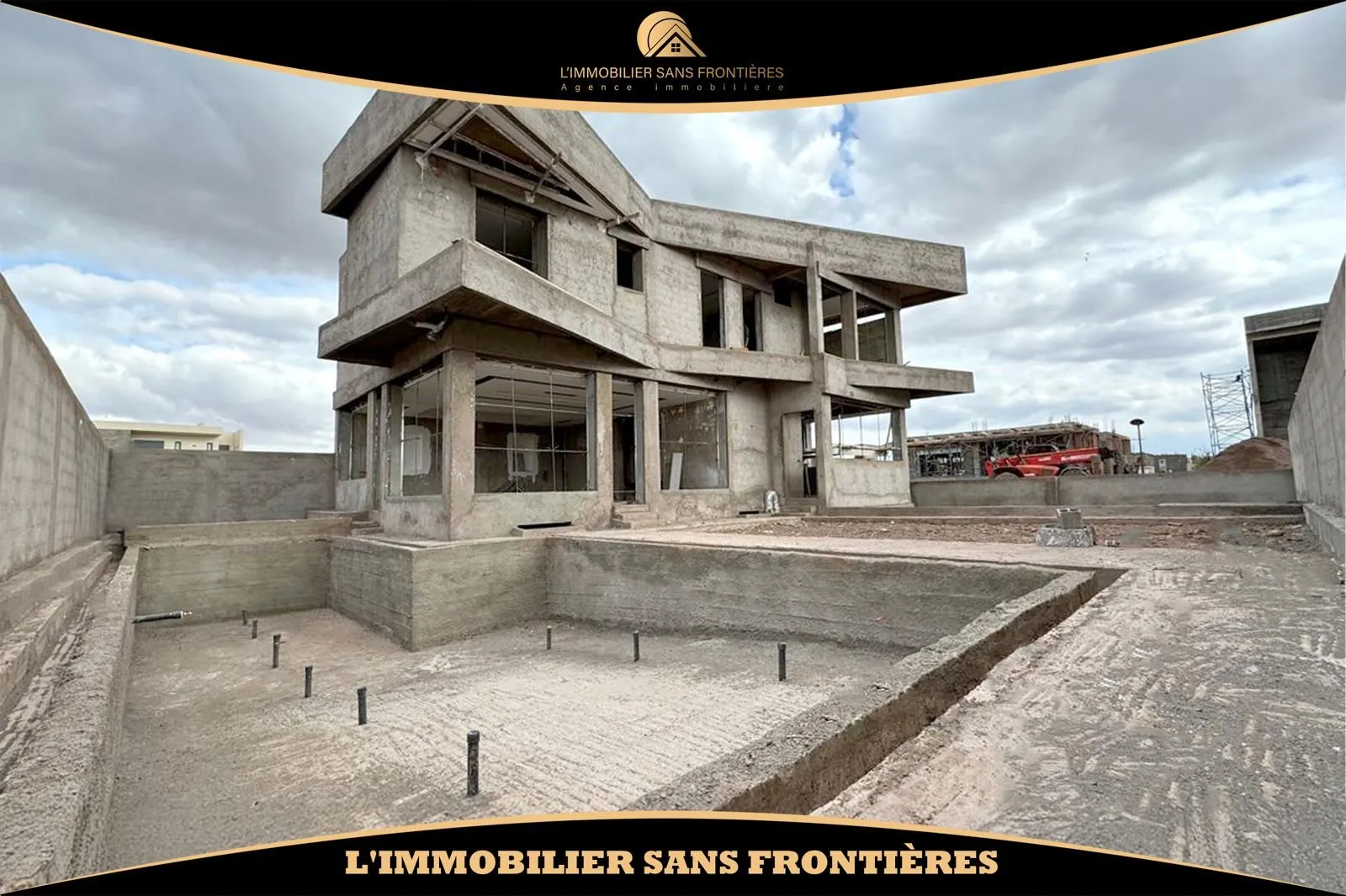 Villa à vendre — Semi finie – Golf Akenza, Marrakech - مراكش