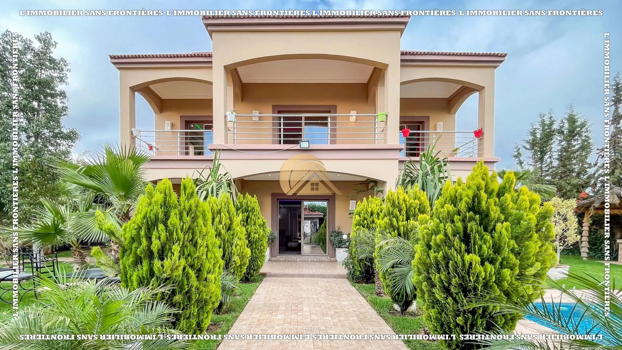 Villa meublée à Route d’Amizmiz km 17, Piscine privée + Hammam beldi, Marrakech : à vendre - مراكش (2)