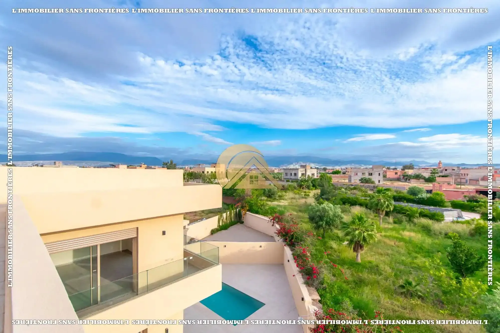 Villa neuve vide à vendre à Route de l’Ourika, 700 m², Marrakech - مراكش (2)