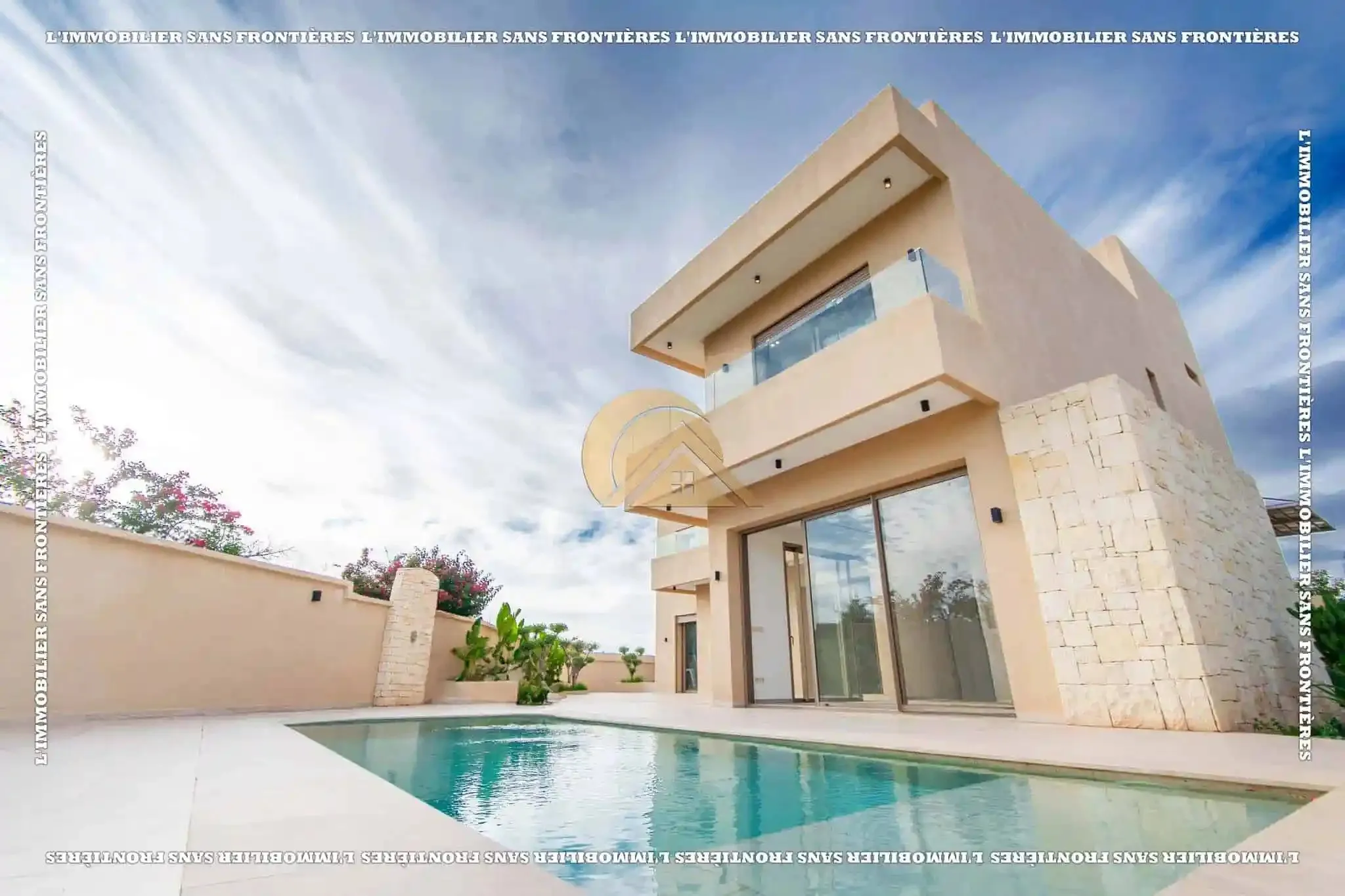 Villa neuve vide à vendre à Route de l’Ourika, 700 m², Marrakech - مراكش (4)