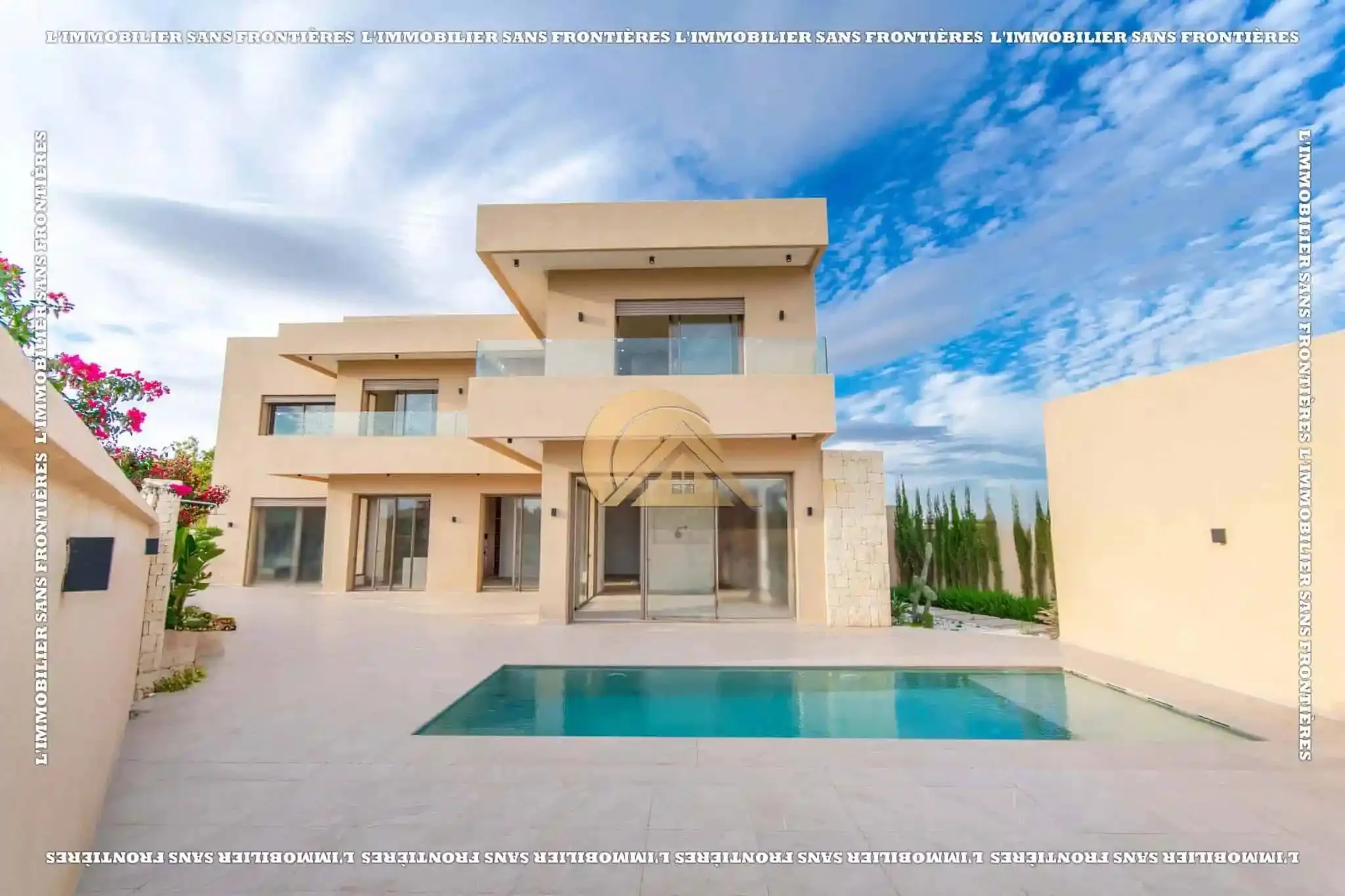 Villa neuve vide à vendre à Route de l’Ourika, 700 m², Marrakech - مراكش (3)
