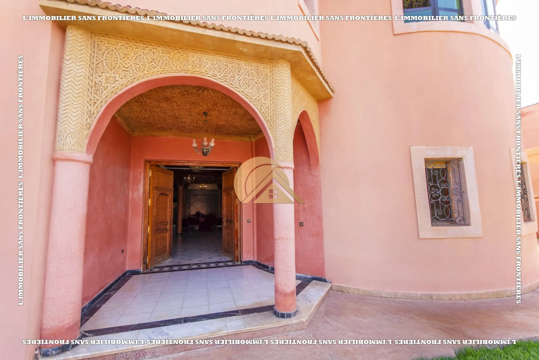 Villa titrée vide à vendre à Route d’Ourika km 4, Marrakech — Piscine — 2 009 m² - مراكش (2)