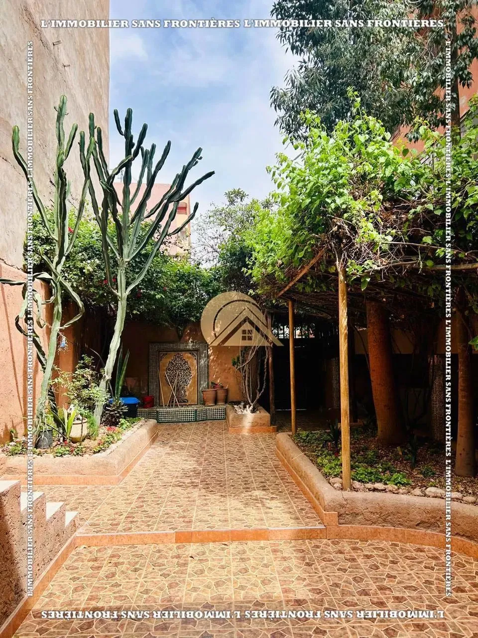 Maison privée à vendre à Guéliz, 193 m², Marrakech - مراكش (2)