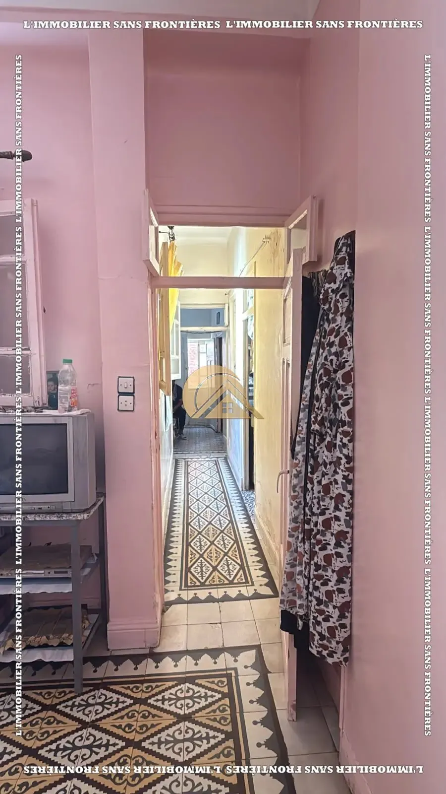 Riad titré d’environ 130 m² dans la Médina de Marrakech – Terrasse, 2 salons et titre foncier - مراكش (2)
