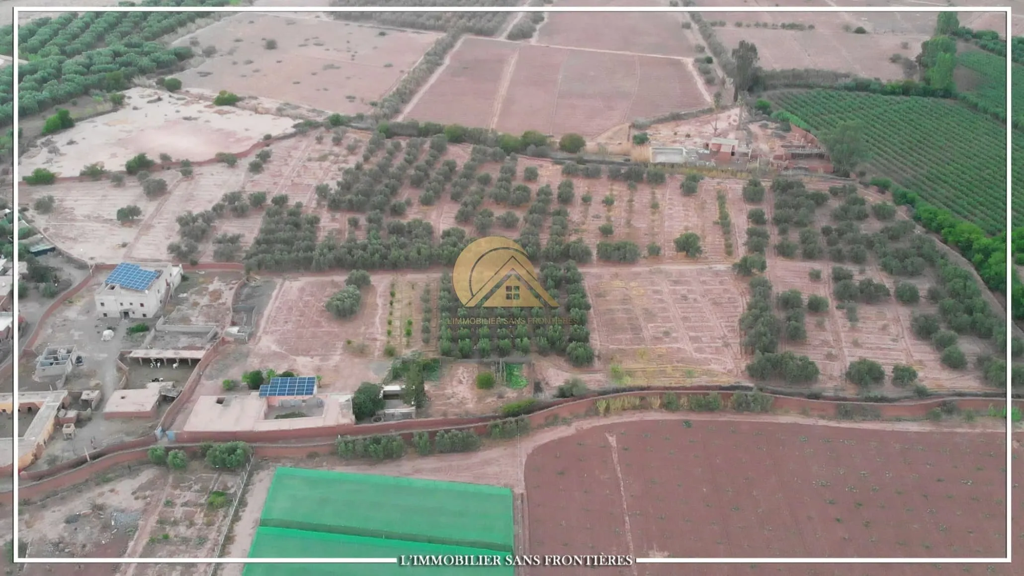 Ferme à vendre à Route de Fès, Marrakech — Titre foncier — 4 ha 2 410 m² - مراكش (2)