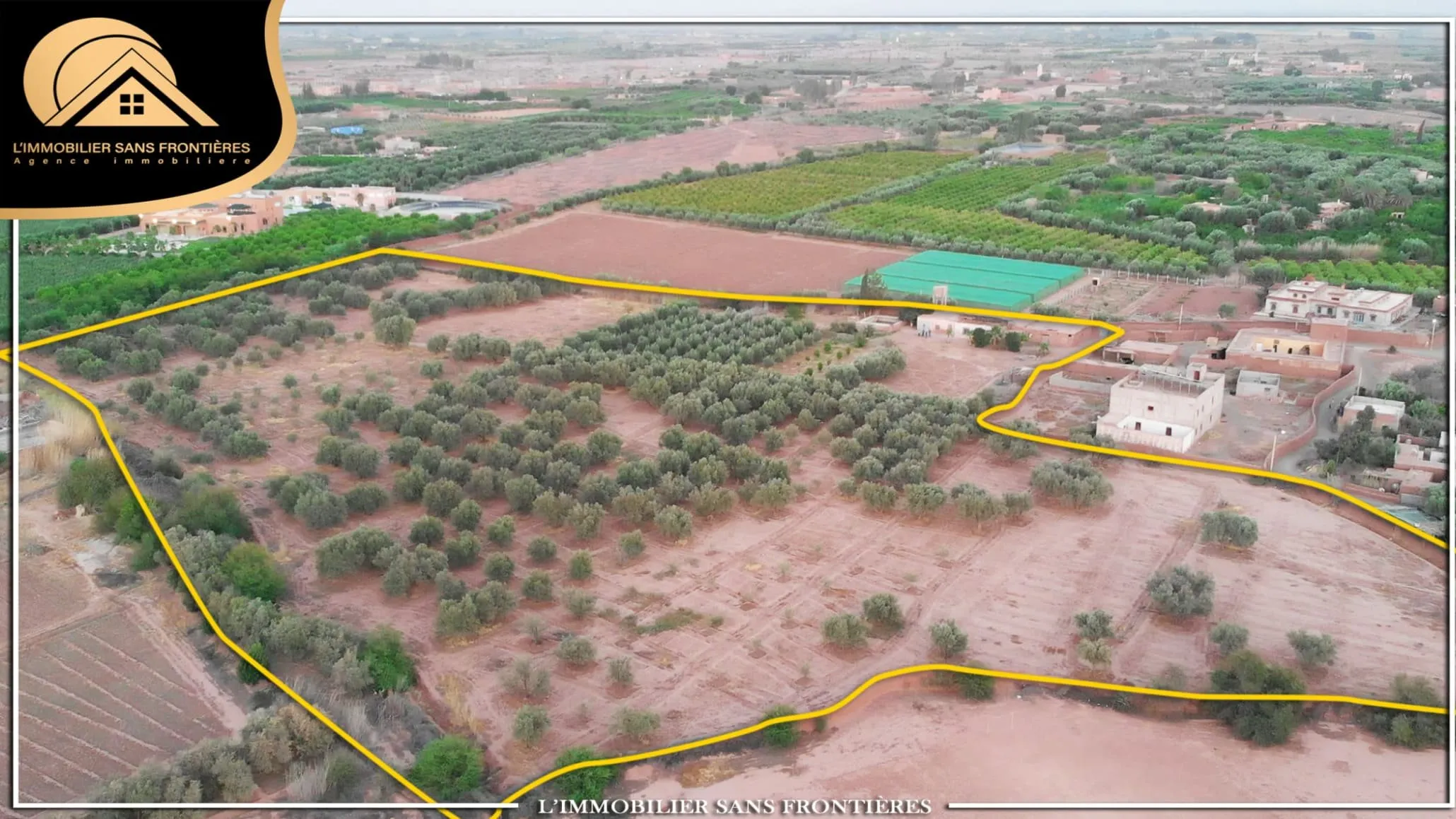 Ferme à vendre à Route de Fès, Marrakech — Titre foncier — 4 ha 2 410 m² - مراكش