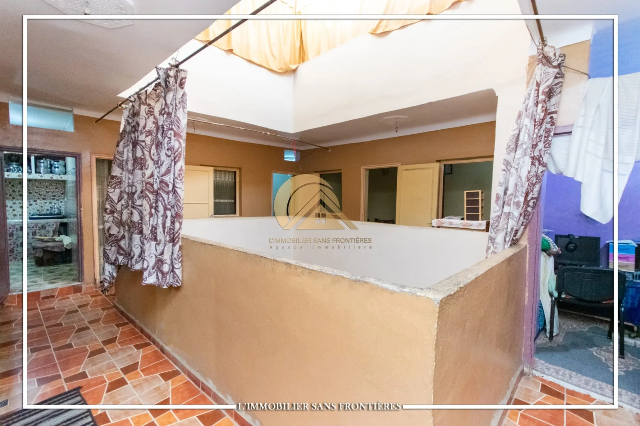 Riad vide à vendre à Médina, 360 m², Marrakech - مراكش (3)