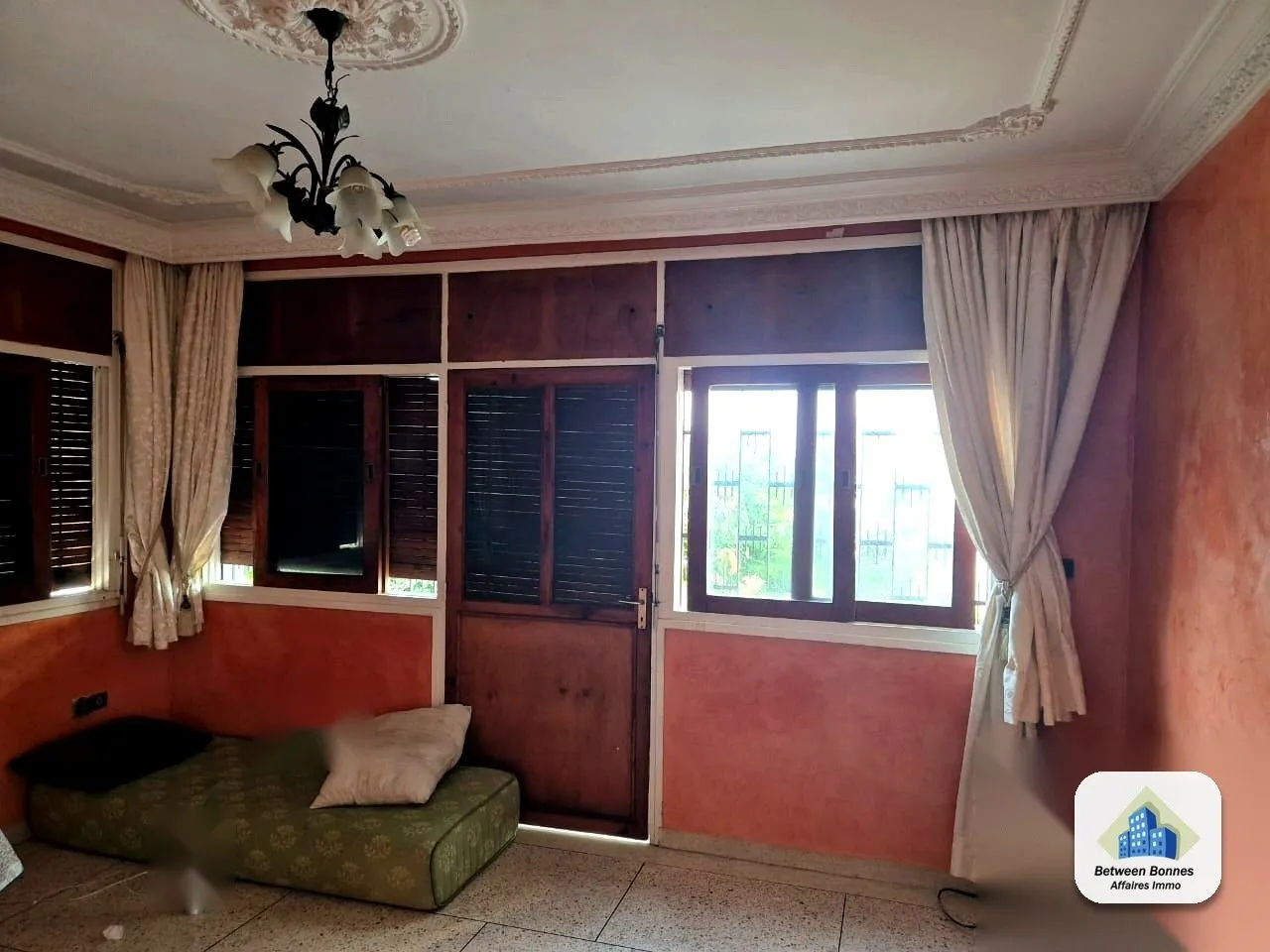 Hay Riad : villa 6ch entre 2 grands boulevards - الرباط (4)