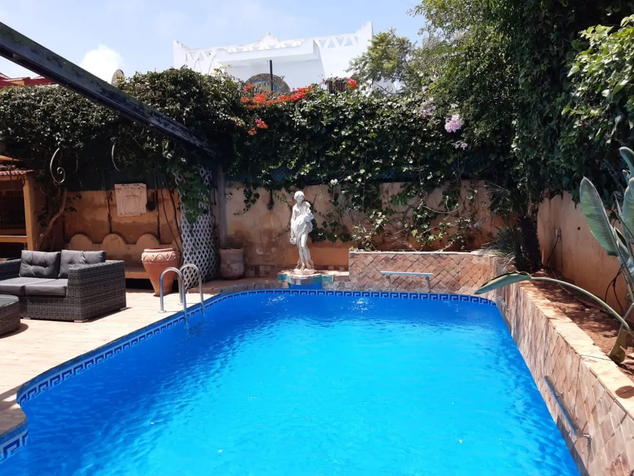 Dar Bouazza VENTE Villa d’angle avec  vue mer 7 CH - دار بوعزة