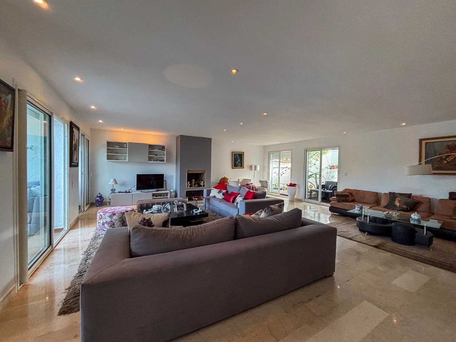 BELLE VILLA EN VENTE -DAR BOUAZZA- - الدار البيضاء