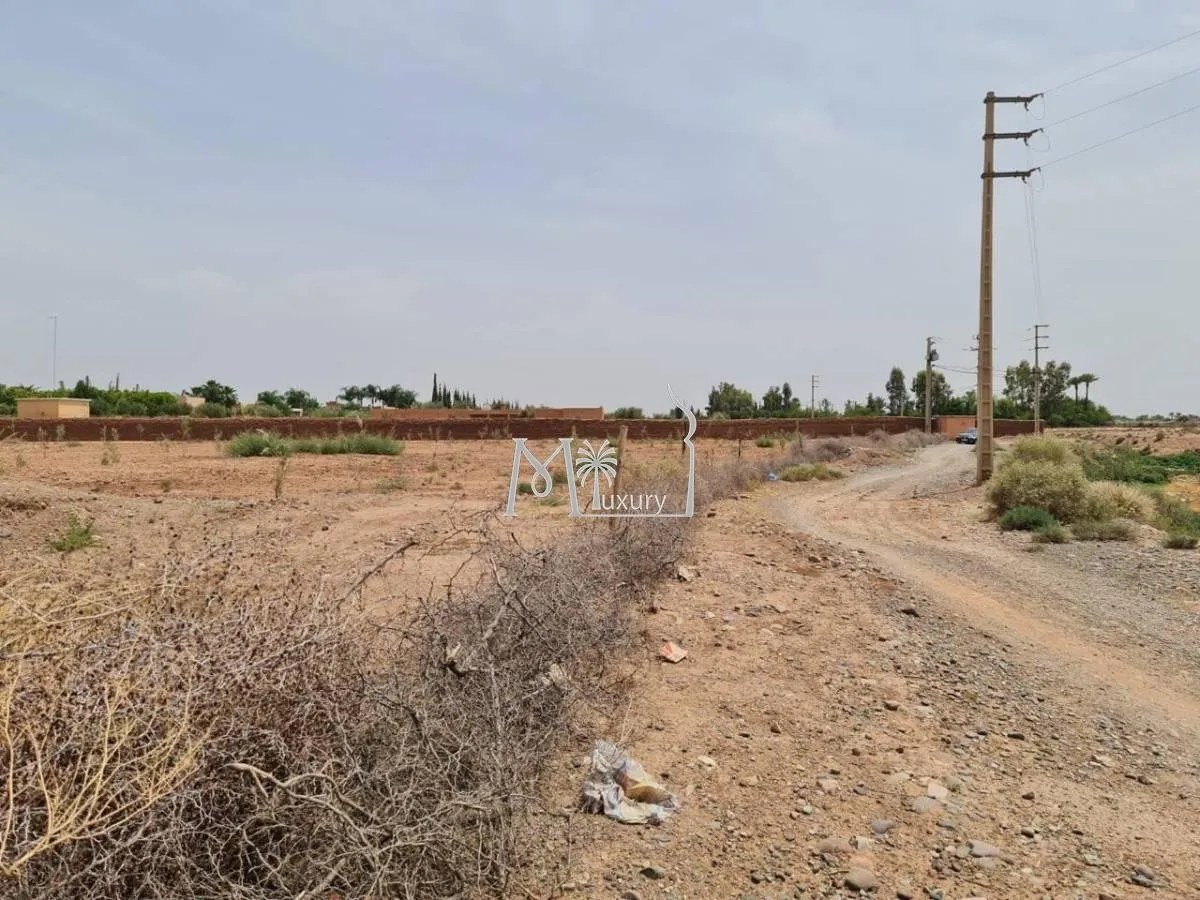 Land for sale on Route d'Amizmiz - مراكش