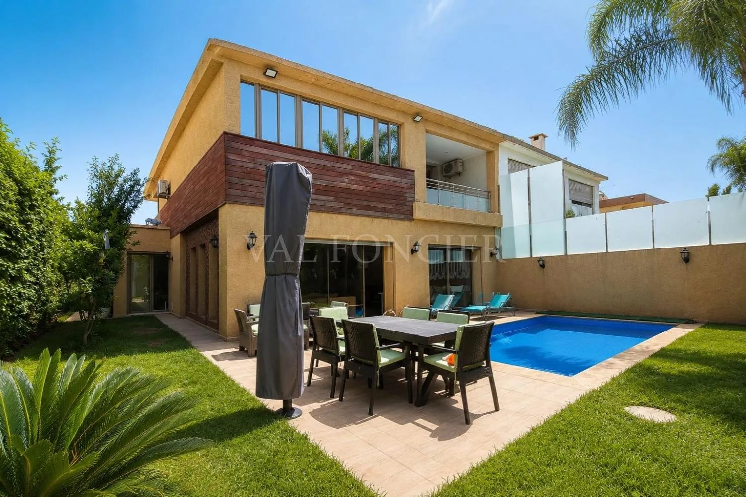 Vente Superbe Villa 465m2 avec 3Chambres et piscine Bouskoura, Casablanca - الدار البيضاء