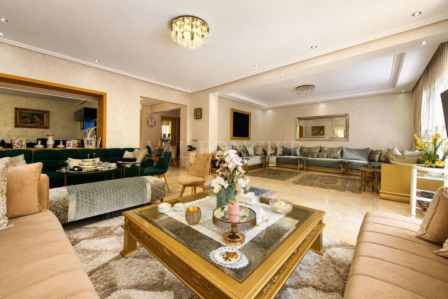 Vente Superbe Villa 465m2 avec 3Chambres et piscine Bouskoura, Casablanca - الدار البيضاء (4)