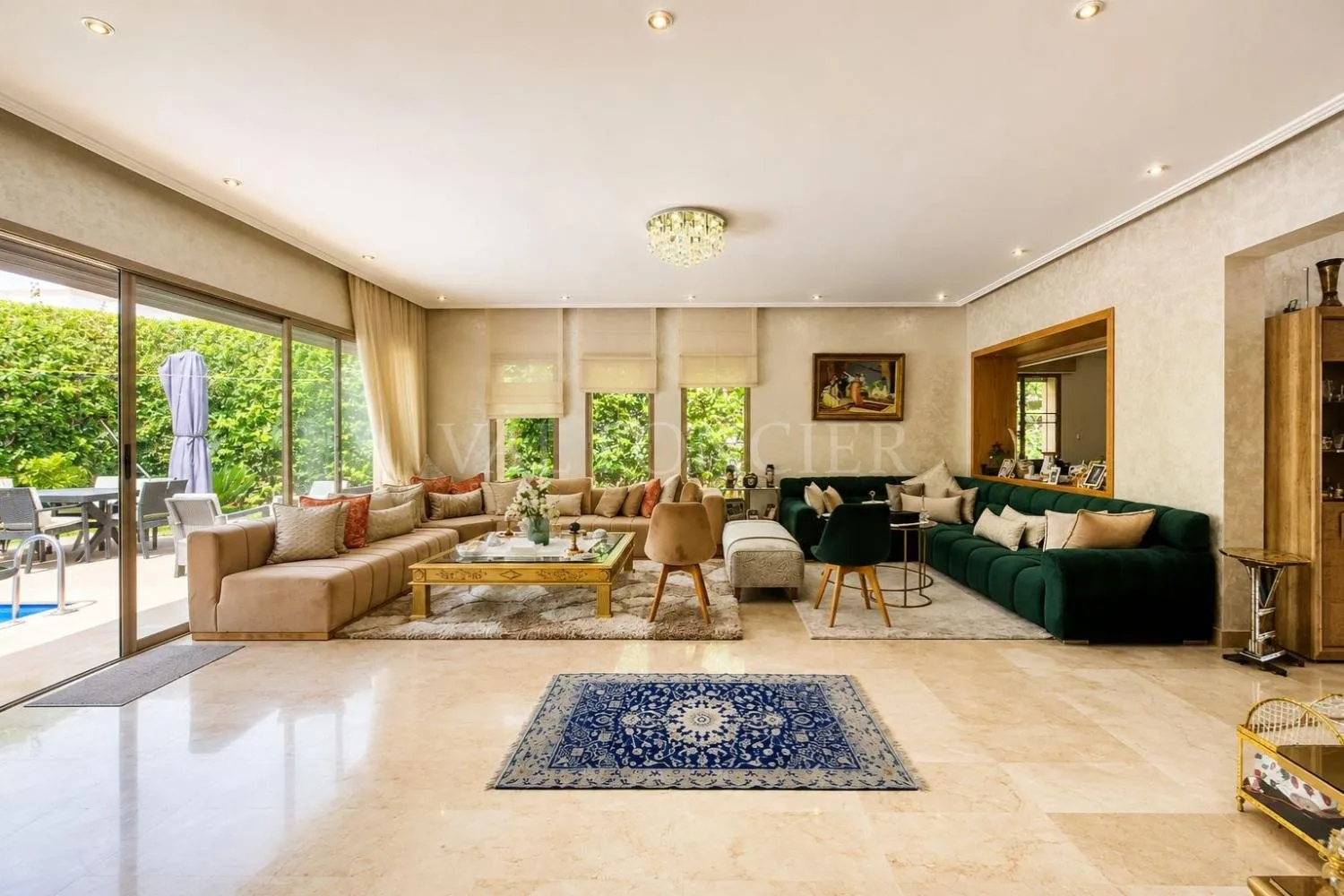 Vente Superbe Villa 465m2 avec 3Chambres et piscine Bouskoura, Casablanca - الدار البيضاء (2)